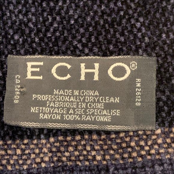 Echo Scarf - Picture 3 of 3